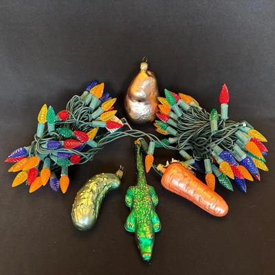 Vegetable Christmas Ornaments , Germany Crocodile Ornament , Working Light Strands 