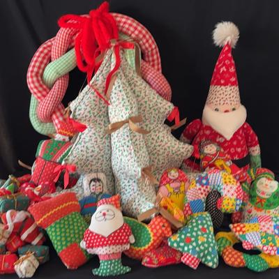 Vintage 70’s Stuffed Cloth Christmas Ornaments , Cloth Tree, Wreath , Santa , Garland
