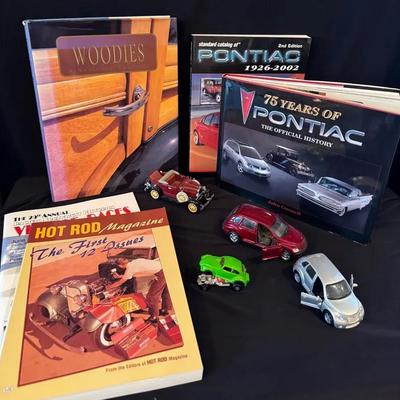 Matchbox Car #43 Dragon Wheels 1972 * 3 Pontiac Books * 2017 PNW Vintage Races Booklet * 