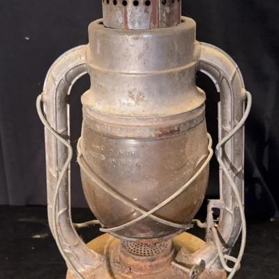 Antique No.2 D-Lite Railroad Kerosene Lantern * DIETZ