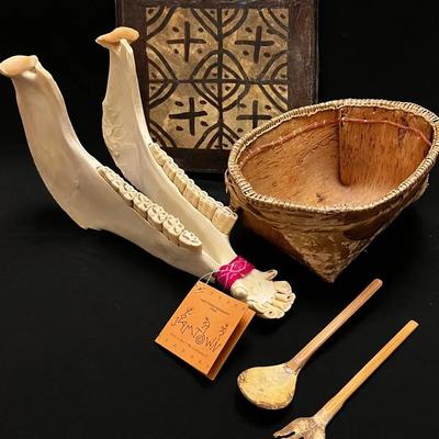 Vintage Jaw with Teeth