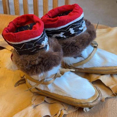 Alaskan Inuit Indian Mukluks & 44” Hide