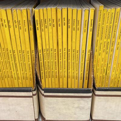 Antique National Geographic Magazines With Dates In 1958-1960 * Condition Very Good