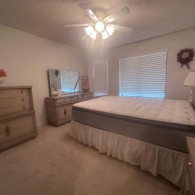 Sale Photo Thumbnail #66