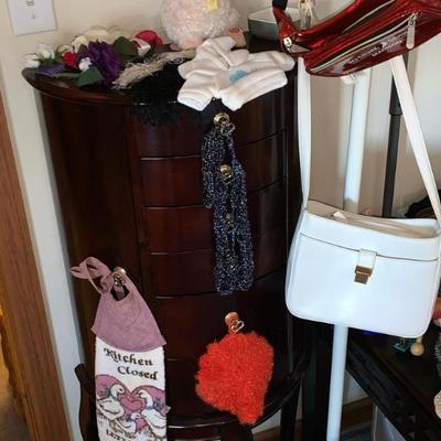 Sale Photo Thumbnail #241