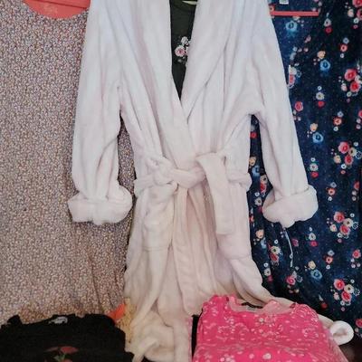 Nightgown And Robes Size XL Featuring Nautica 