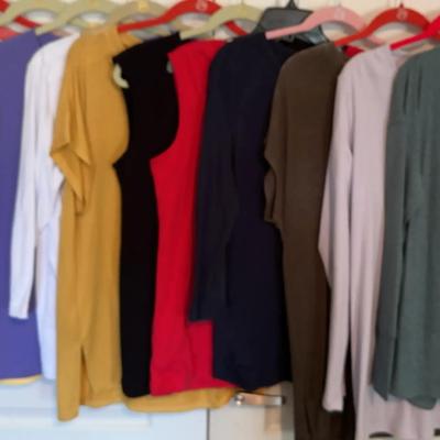 Tanks And T-shirts - M