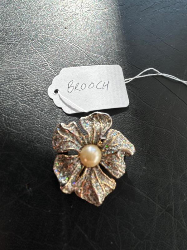 Sale Photo Thumbnail #218