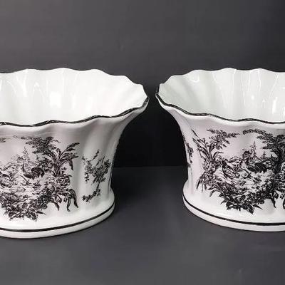 Black & White Toile Ceramic Planter Pair - 11x9x6" 