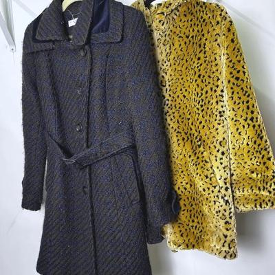Gallery & Laundry By Shelli Segal Coats - Size XS,8 
