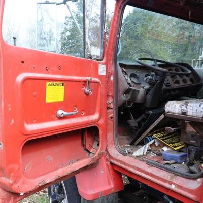 Sale Photo Thumbnail #164