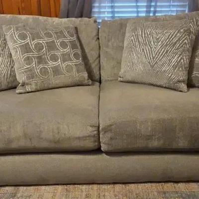 Light Gray Deep-Seating Sofa with Throw Pillows