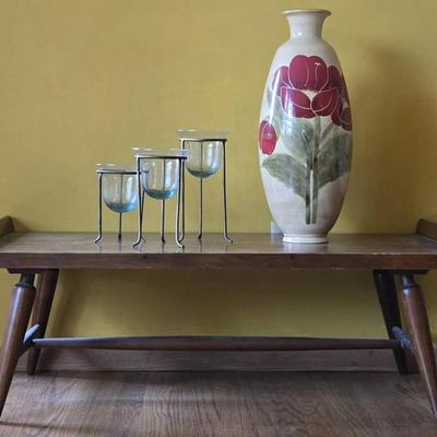 Coffee Table & Decor (LR)