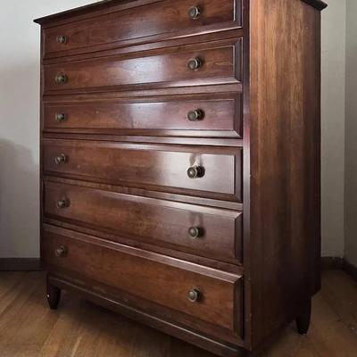 Dresser by Willett (BR3)