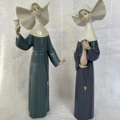 Lladro Porcelain Prayer Nuns, 2pcs
