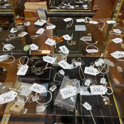 Sale Photo Thumbnail #43