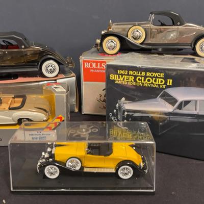 Rolls Royce Silver Cloud II Model Kit, Phantom II Radios, And Other Model Cars