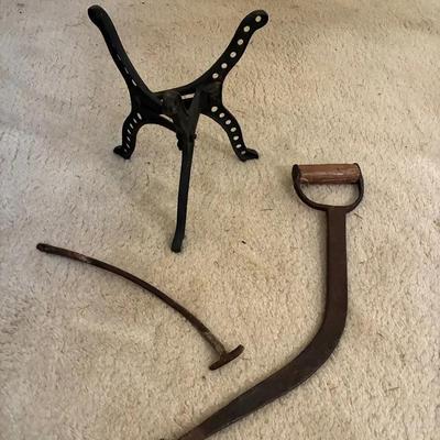 Forged Metal Hooks And Metal Display Base 