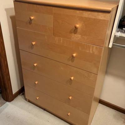 6-Drawer Dresser 