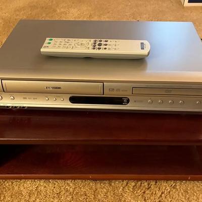Toshiba VHS And DVD Player 