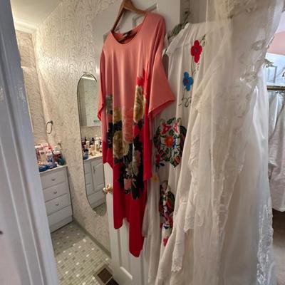 Sale Photo Thumbnail #163