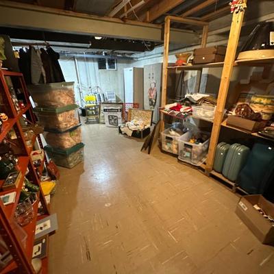 Sale Photo Thumbnail #189