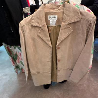 Sale Photo Thumbnail #20