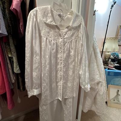 Sale Photo Thumbnail #159