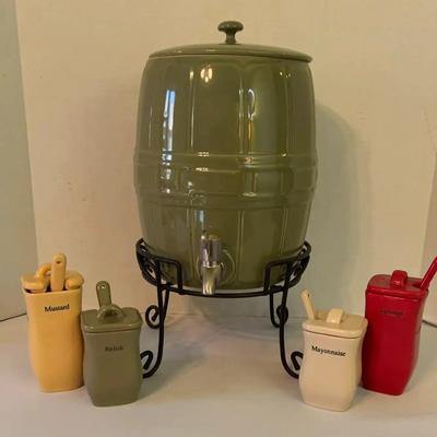 Longaberger Beverage Barrel With Wrought Iron Holder And Condiment Jars