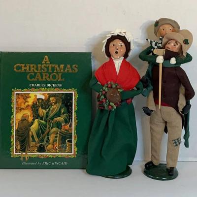 Byer’s Choice Christmas Carol - Figurines + Book
