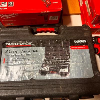 Sale Photo Thumbnail #222