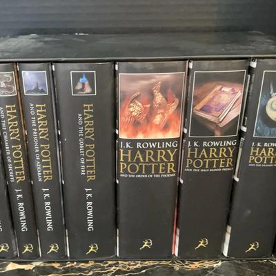 Harry Potter Complete 7-Book Hardcover Boxed Set
