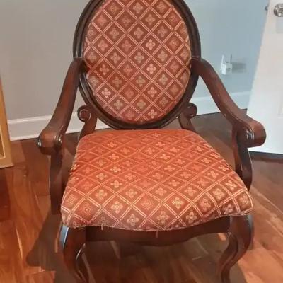 Traditional Upholstered Accent Chair with Scroll Arms