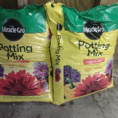 Two Sealed Bags Miracle Grow Potting Mix, 25 Qt 
