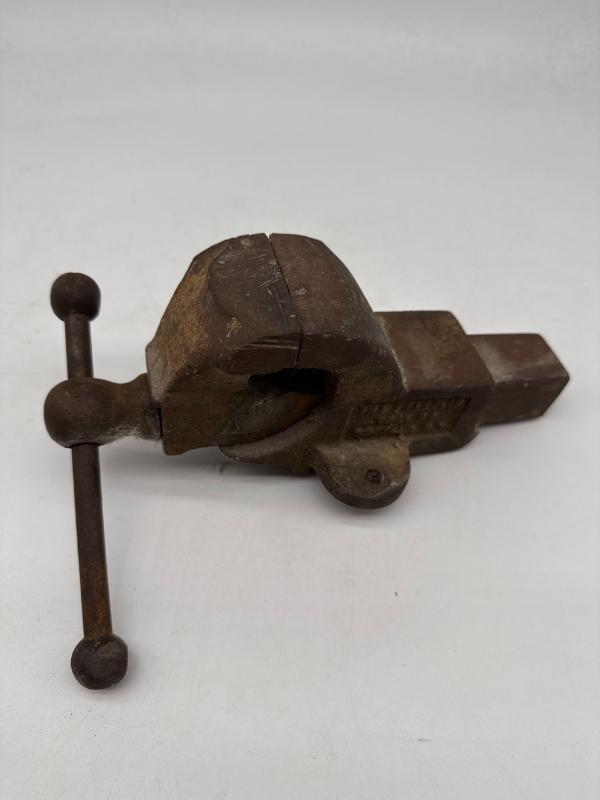 Sale Photo Thumbnail #698