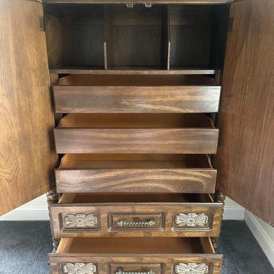 Sale Photo Thumbnail #47