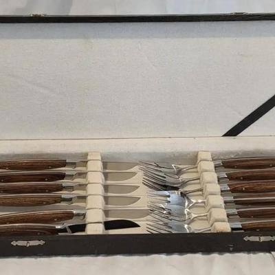 Wood-Handled Steak Knife & Fork Set in Fitted Storage Case