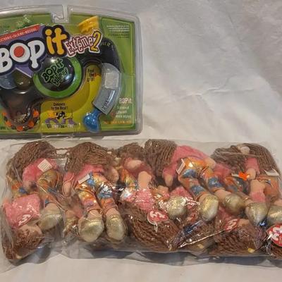 Bop It Extreme 2 in Original Packaging with Plush TY Dolls