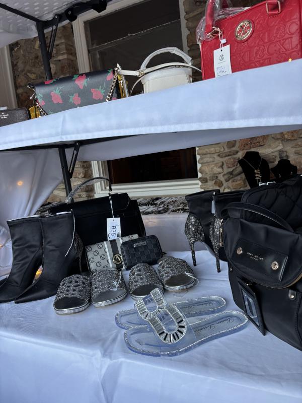 Sale Photo Thumbnail #48