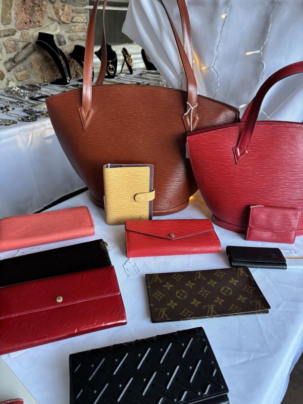 Sale Photo Thumbnail #46