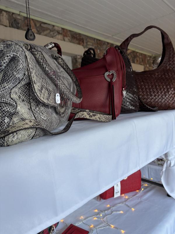 Sale Photo Thumbnail #52