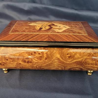 Italian Unione Artigiani Intarsio Sorrentino.Wood Jewelry Music Box