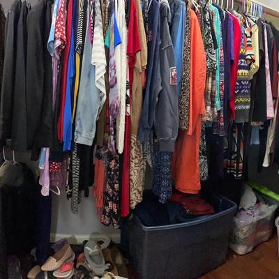 Women’s Clothing Mystery Lot