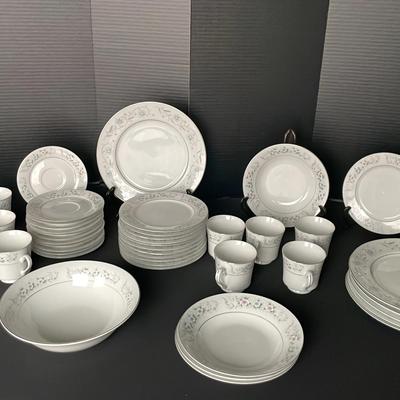 Sango China Set