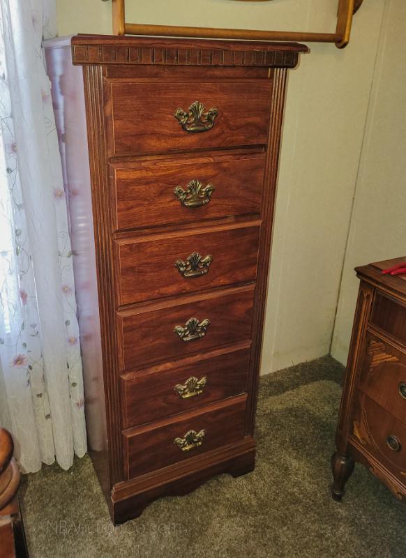 Sale Photo Thumbnail #2