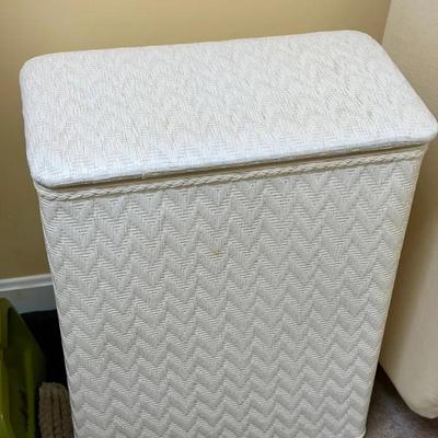 White Wicker Hamper 