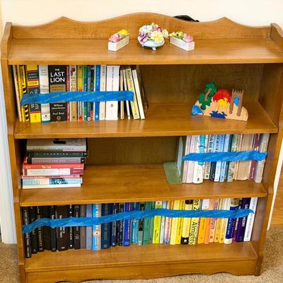 Light Wood Bookshelf 