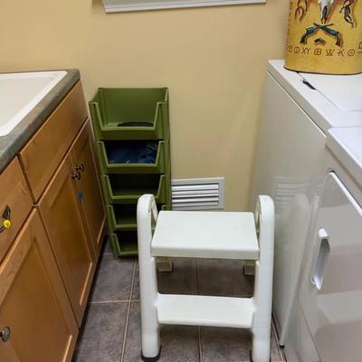 Step Ladder And Storage 