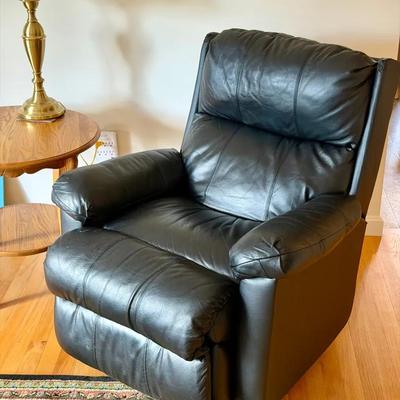 Black Faux Leather Recliner 