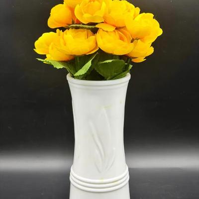 E. O. Brody Co. Milk Glass Vase 9" Tall USA Wedding Retro Mid Century Modern Bud